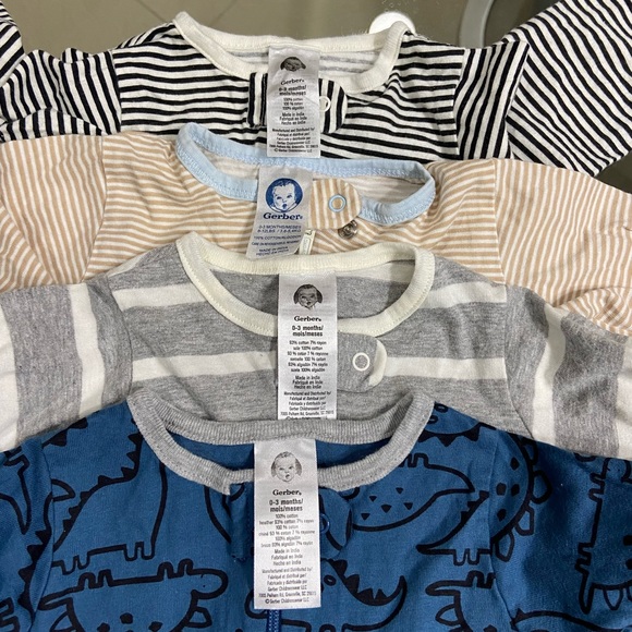 Gerber Baby boy bundle of 7 zip up jumpsuits size 0-3 months - Picture 8 of 8